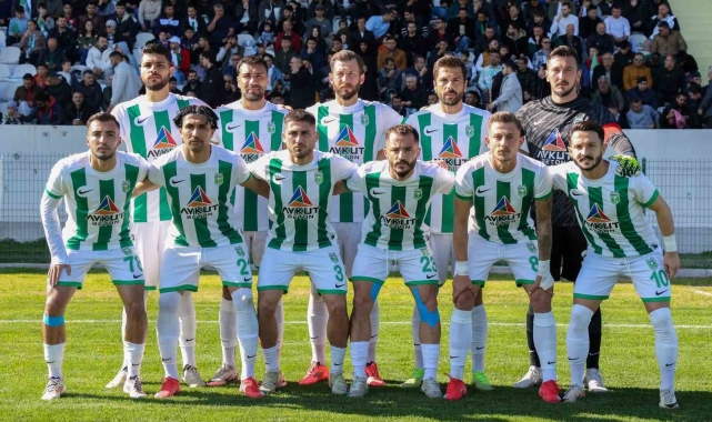 Manavgat Belediyespor liderliğini sürdürdü