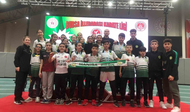 Manisa BBSK Karate Takımından 8 madalya