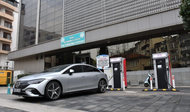 Manisa Büyükşehir Belediyesi ilk elektrikli araç şarj istasyonunu kurdu