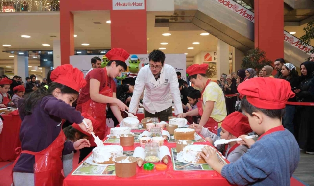 Masterchef Finalisti Ali Can Sabunsoy Gebze Center'da büyük ve küçük şeflerle buluştu