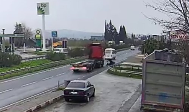 Menemen'de feci kaza: 14 yaşındaki motosiklet sürücüsü hayatını kaybetti