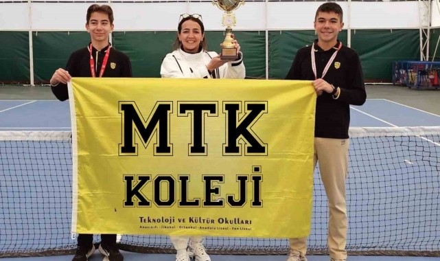 MTK Koleji tenis Muğla şampiyonu