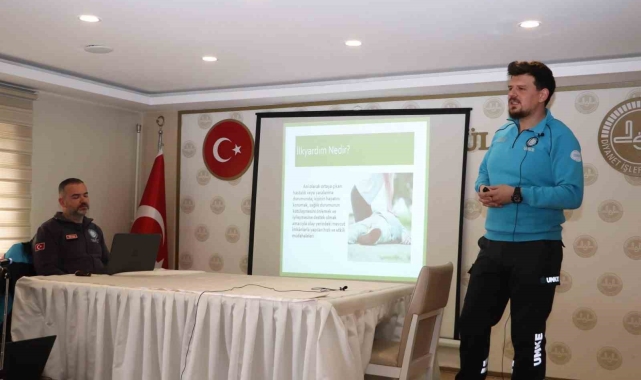 Müftülük personeline ilk yardım eğitimi verildi