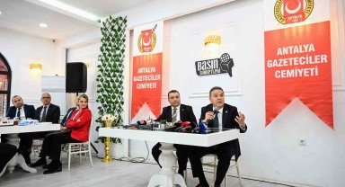 Muhittin Böcek: "Antalya'ya teleferiği yeniden kazandıracağız"