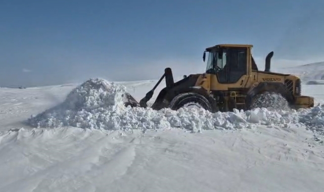 Muş'ta 32 köy yolu ulaşıma açıldı