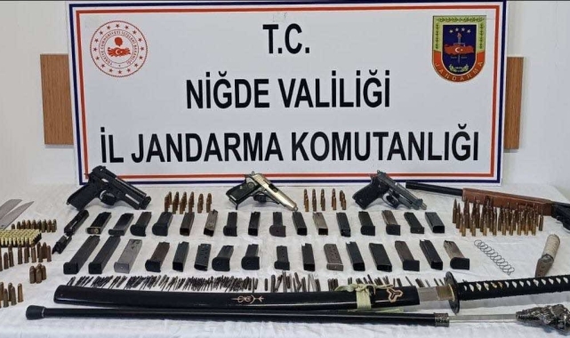 Niğde'de ruhsatsız silah operasyonu