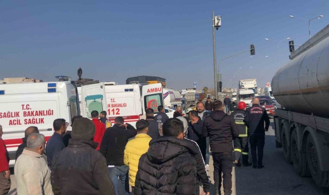 Nizip'te zincirleme kaza: 5 yaralı