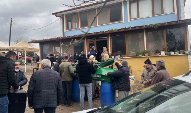 Oğlu tarafından tüfekle öldürülen anne son yolculuğuna uğurlandı