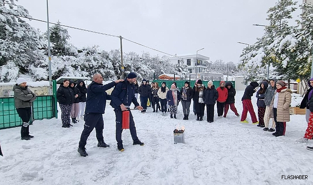 Öğrenci yurdunda yangın tatbikatı