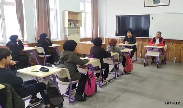 Öğrenciler meslek ustalarıyla buluştu