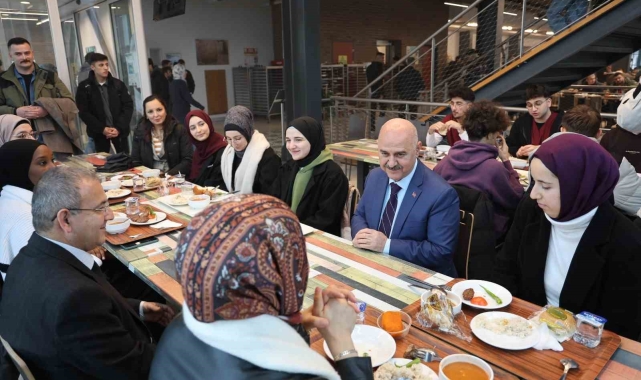 Öğrencilere Düzce köfteli menü