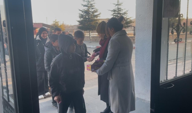Öğrencilere 'şekerli' karşılama