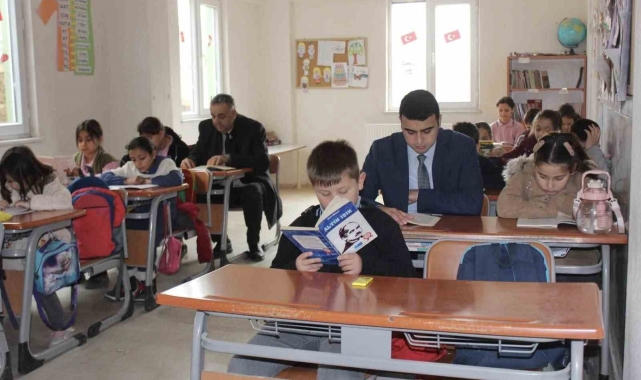 Öğrencilere yönelik kitap okuma teşviki sürüyor