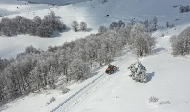 Ordu'nun yüksek kesimlerinde karla mücadele çalışmaları sürüyor