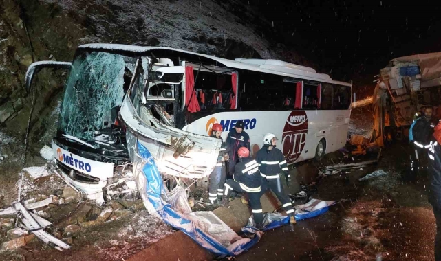 Otobüs kazasındaki yaralı sayısı 21&#039;e çıktı