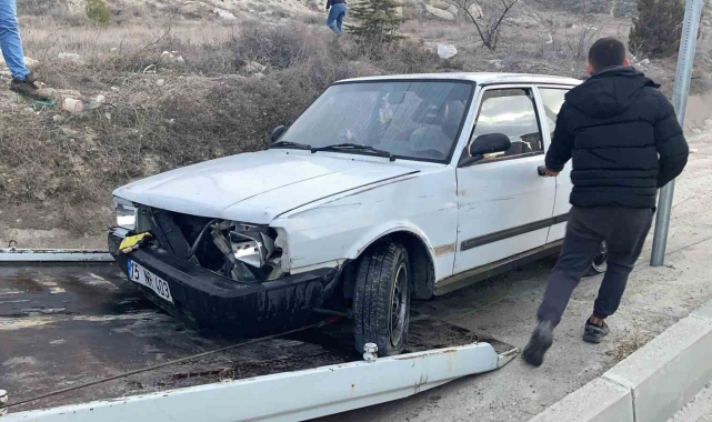 Polisleri peşine takıp 15 kilometre kaçtı, kaza yapınca yakalandı