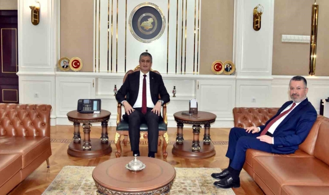 Rektör Kırışık, Vali Yavuz'u çalışmalar hakkında bilgilendirdi