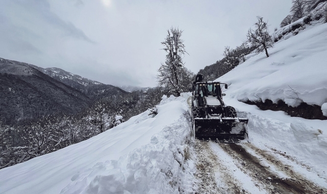 Rize'de 73 köy yolu ulaşıma kapandı