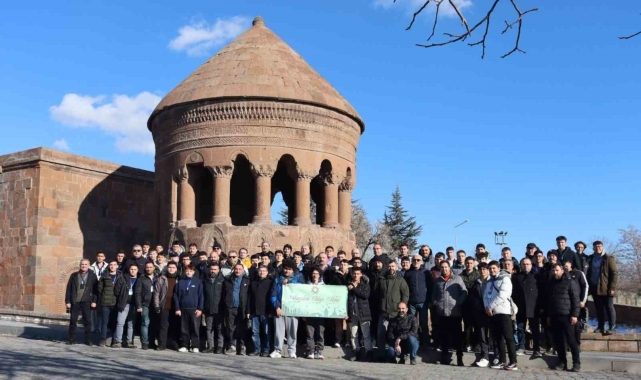 Robot yarışmasında derece alan öğrenciler Ahlat&#039;ta ağırlandı