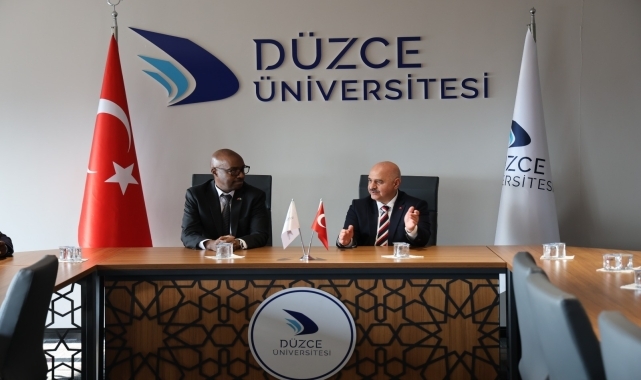 Ruanda'nın Ankara Büyükelçisi Kayonga, Düzce Üniversitesini ziyaret etti