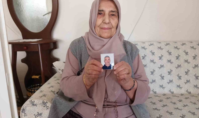 Sahte içkiden ölen adamın annesi: "İbret alsınlar, içmesinler, bundan kurtuluş yok"