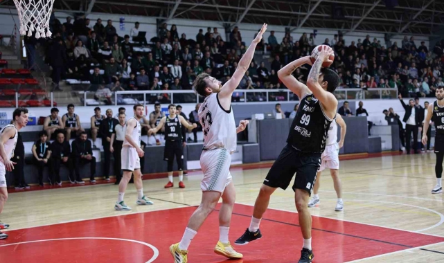 Sakarya Büyükşehir Basketbol takımı Beylikdüzü'nü evinde ağırlayacak