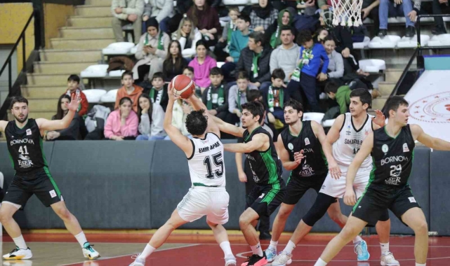 Sakarya Büyükşehir'in dev adamları ligin son maçında kazanmak istiyor