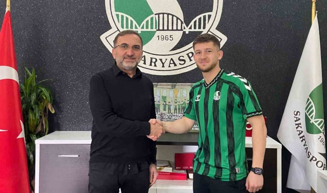 Sakaryaspor, Atanas Kabov'u kadrosuna kattı