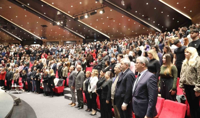 Sanat ve medya dünyası, İAÜ İletişim Ödülleri'nde bir araya geldi
