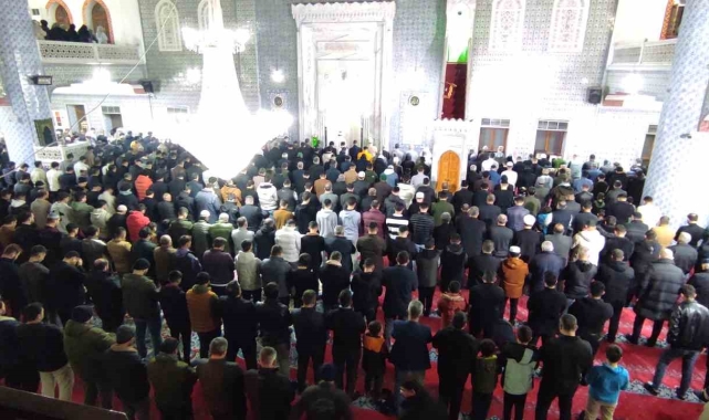 Şanlıurfa'da ilk teravih namazı kılındı