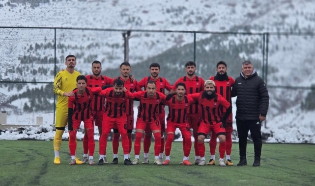 Şehitkamil Belediyespor 3 puanla döndü