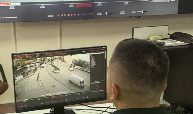 Seyir halinde telefon kullanırken KGYS'ye yakalandılar