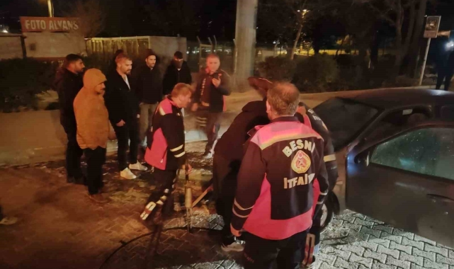 Seyir halindeki otomobil yandı