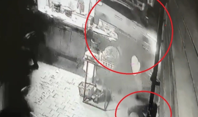 Seyyar köftecinin ölümden saniyelerle kurtulduğu anlar kamerada