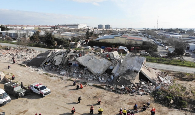 Silivri Belediyesi, 6 Şubat depreminin yıl dönümünde deprem tatbikatı gerçekleştirdi