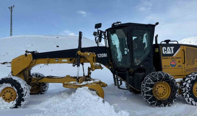 Şırnak'ta 13 köy yolu ulaşıma açıldı