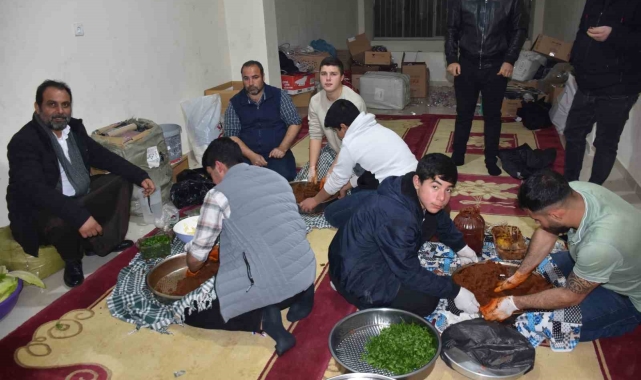 Siverek'te yerel seçimleri aratmayan muhtarlık seçim çalışmaları