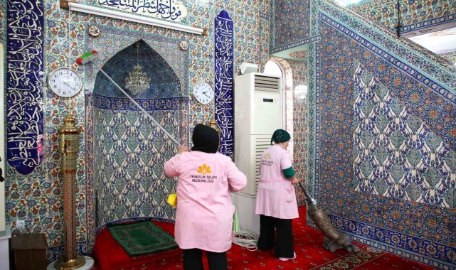Sultanbeyli'de camiler Ramazan'a hazırlanıyor