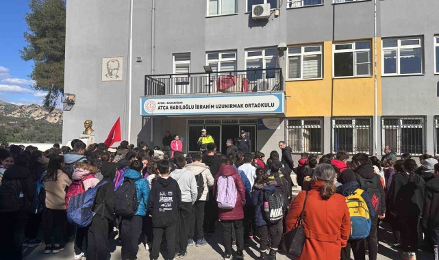 Sultanhisar'da öğrencilere trafik eğitimi verildi, okul servisleri denetlendi