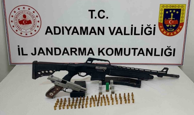 Şüpheli şahsın evinden silah ve mermiler ele geçirildi