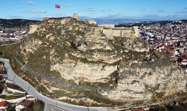 Tarihi Kastamonu Kalesi daha güvenli hale getirildi