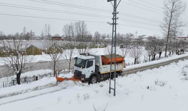 Terme&#039;de karla mücadele sürüyor