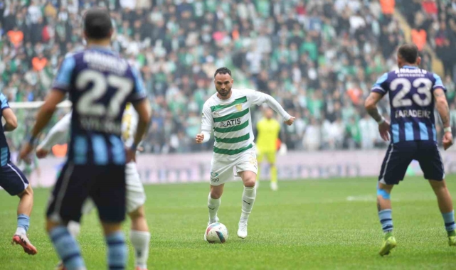 TFF 3. Lig: Bursaspor: 4 - Anadolu Üniversitesi: 1