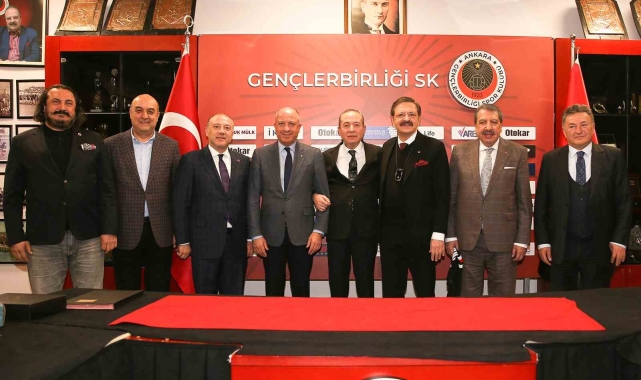 TOBB Başkanı Hisarcıklıoğlu'ndan Gençlerbirliği'ne ziyaret
