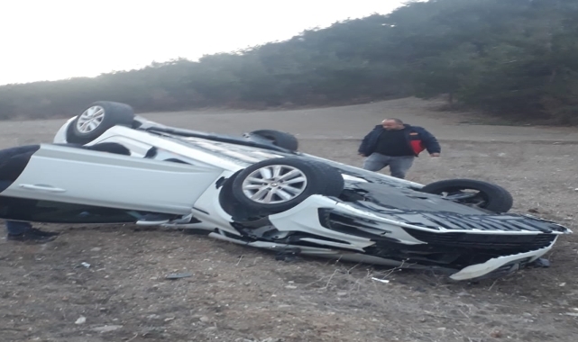 Tokat&#039;ta devrilen otomobildeki 4 kişi yaralandı
