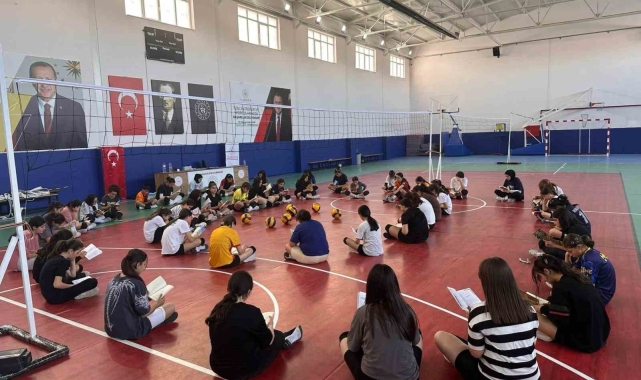 Tomarza'da 'Sporumu yapıyorum, kitabımı okuyorum' projesi