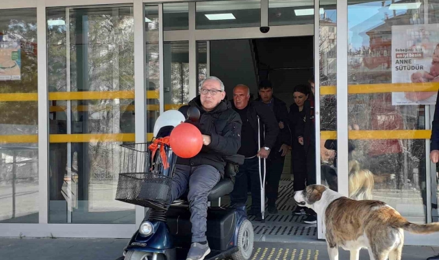 Tunceli'de, engellilere tekerlekli sandalye