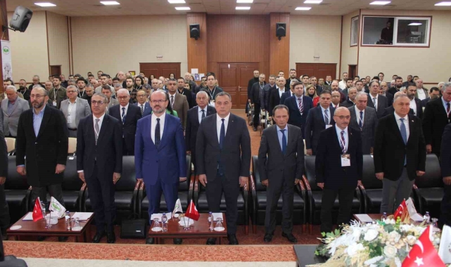 Türk pamuğunun geleceği Aydın'da masaya yatırıldı