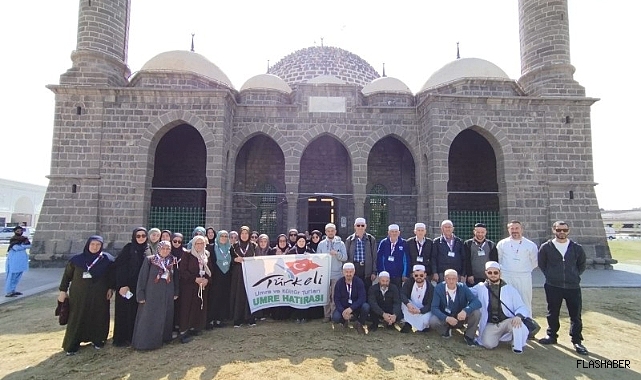 Türkelili umreciler mehter marşı eşliğinde yürüdü