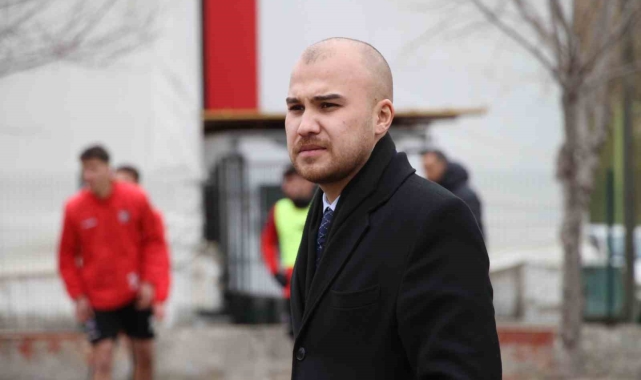Uşakspor Başkanı Kurnaz'ın hedefi takımı başarılı günlerine döndürmek